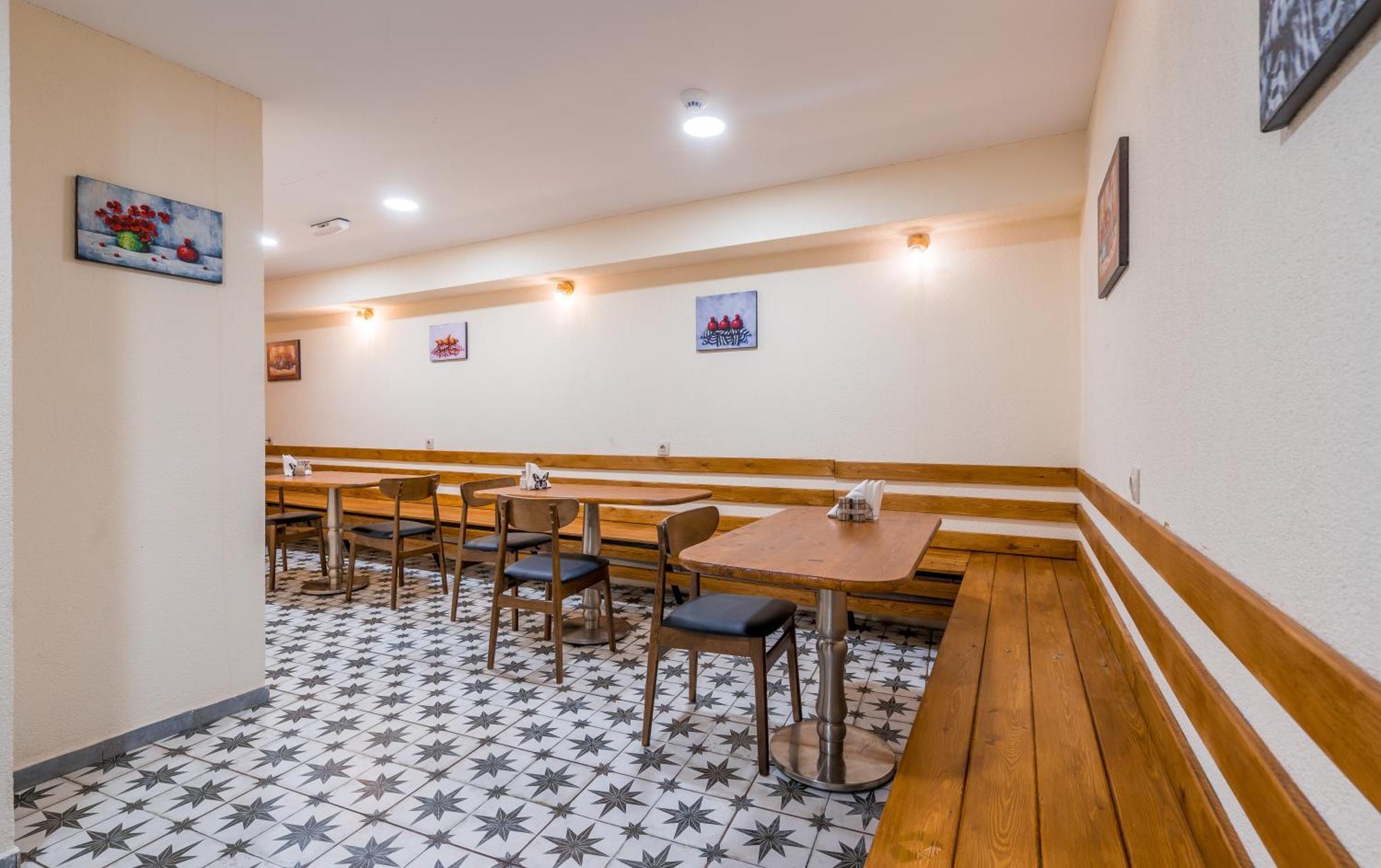 Green Inn Hotel Tiflis Dış mekan fotoğraf