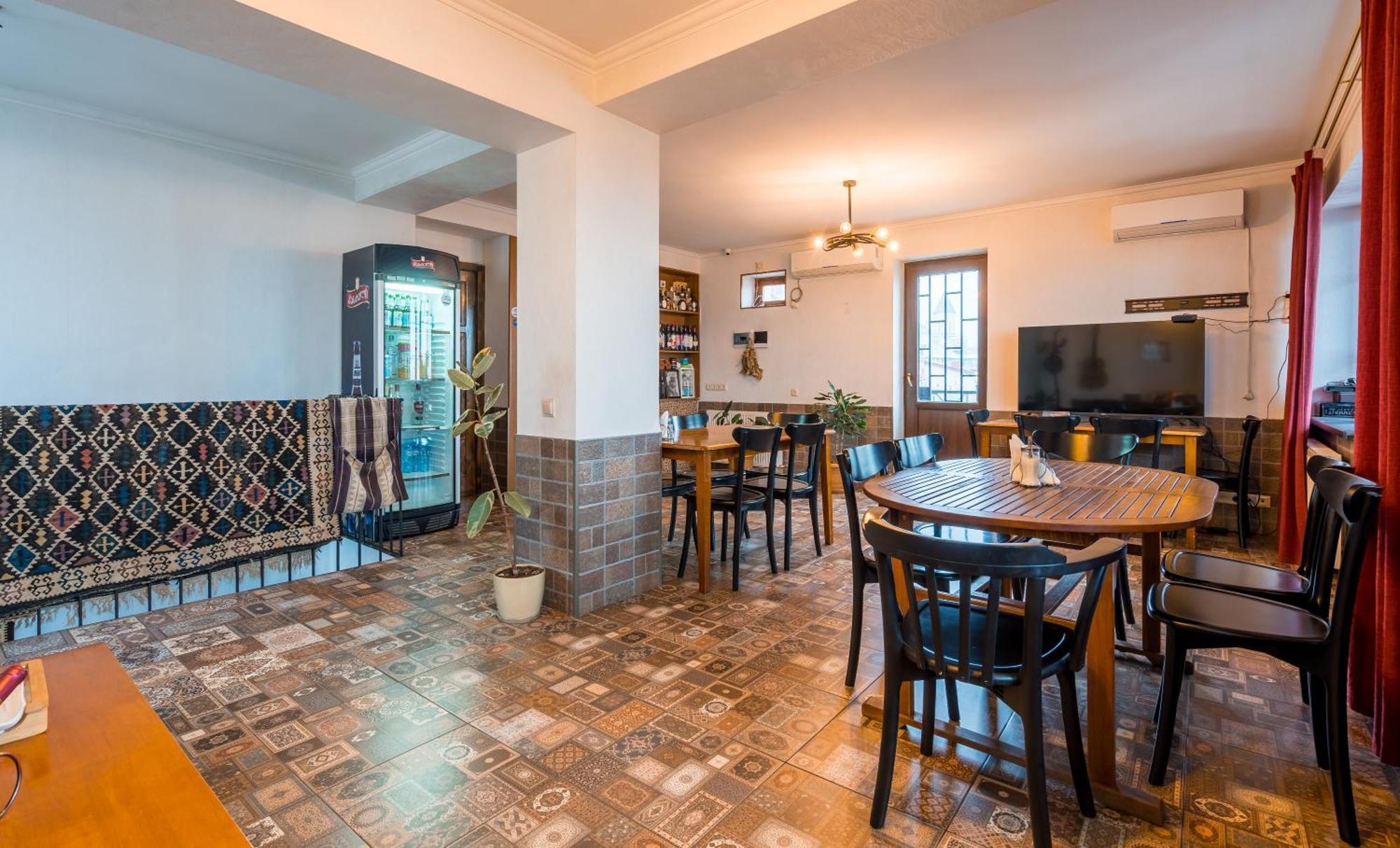 Green Inn Hotel Tiflis Dış mekan fotoğraf