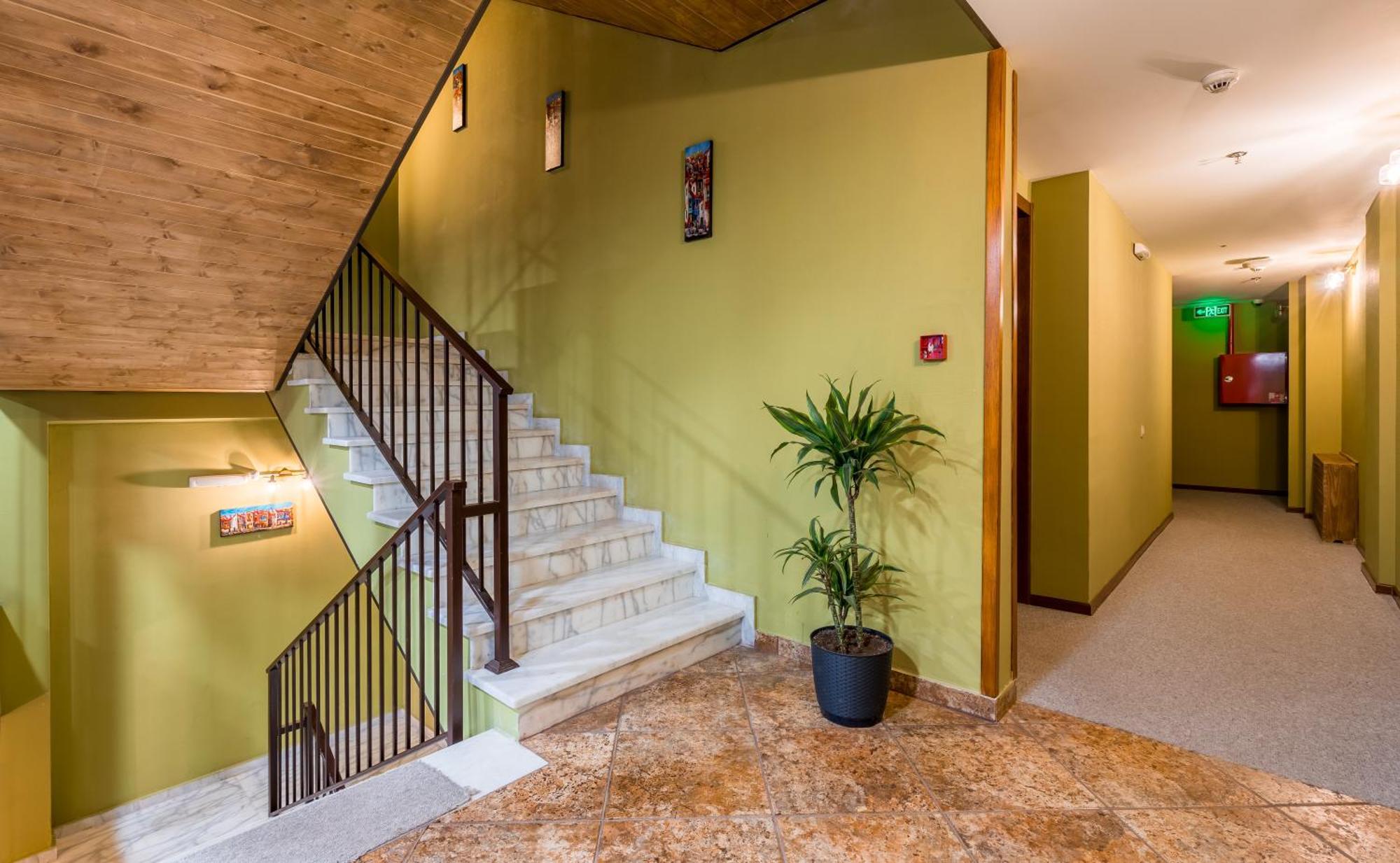Green Inn Hotel Tiflis Dış mekan fotoğraf